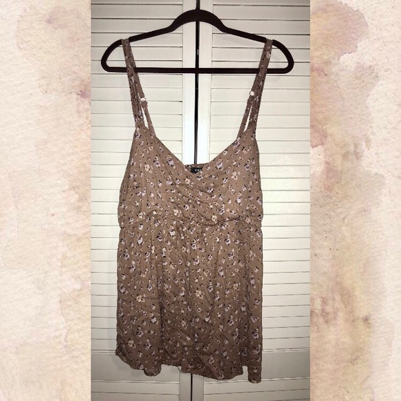 NWOT Torrid Floral Babydoll Tank Tan - Picture 3 of 5